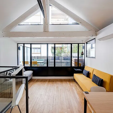 Marais Area - Outdoor Patio - A C - 2bdr Parigi